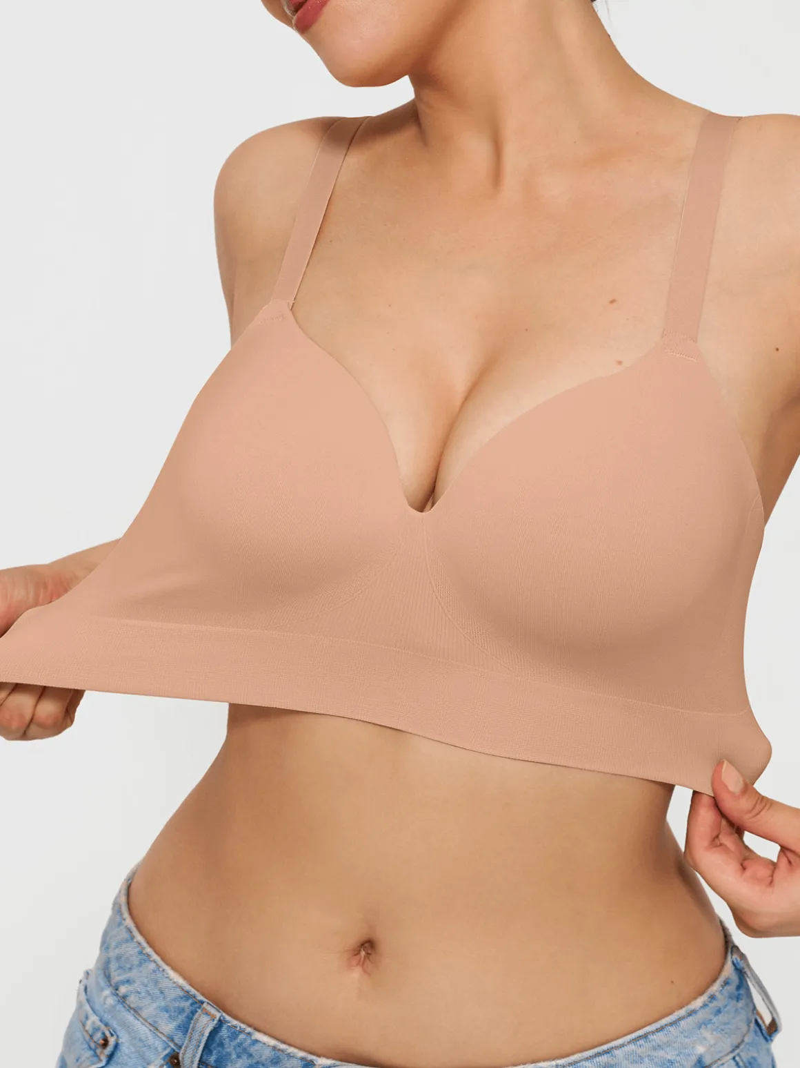 ContourLift™ Seamless Wireless Shaping Push Up Bra