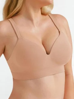 ContourLift™ Seamless Wireless Shaping Push Up Bra