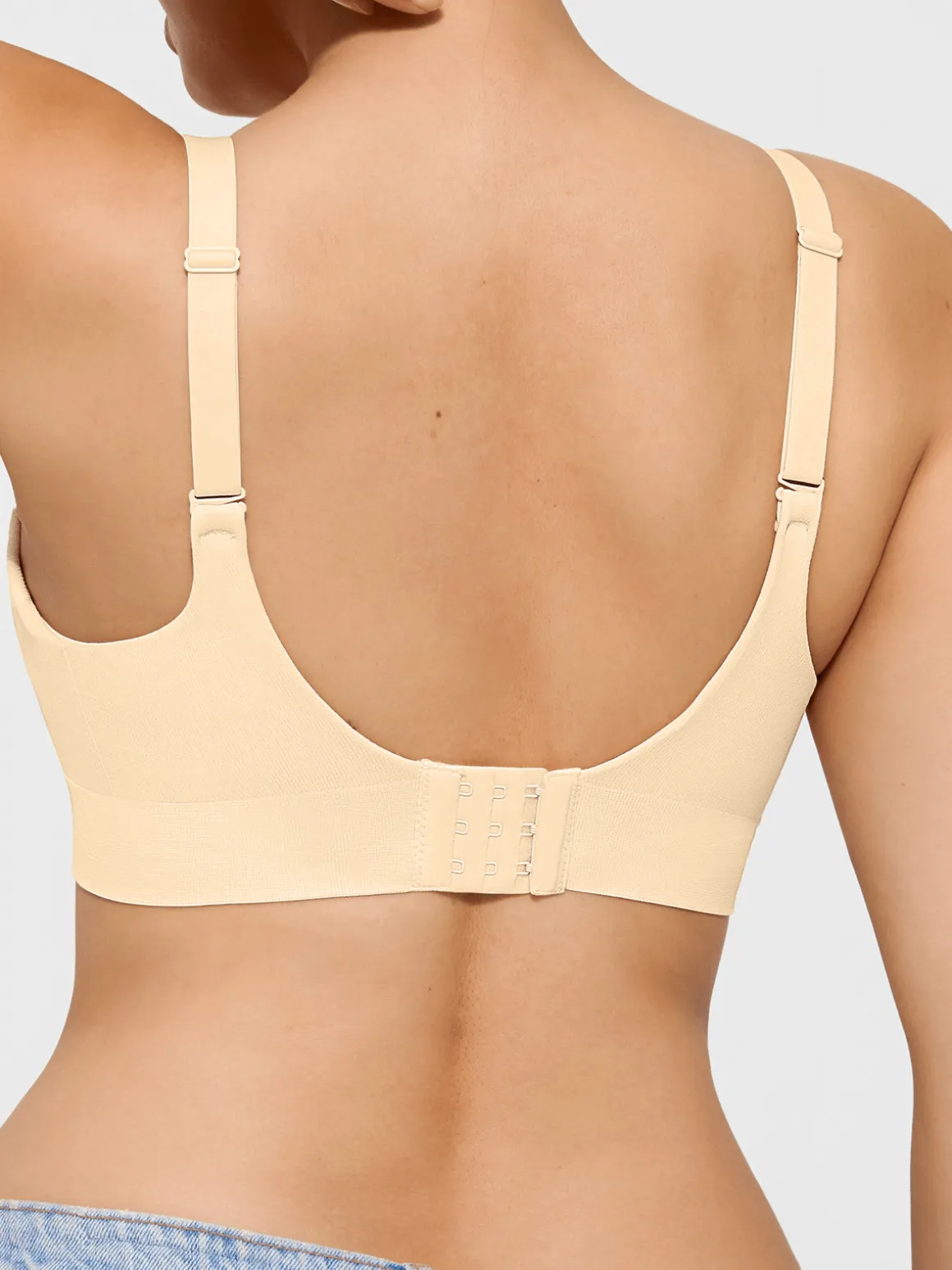 ContourLift™ Seamless Wireless Shaping Push Up Bra
