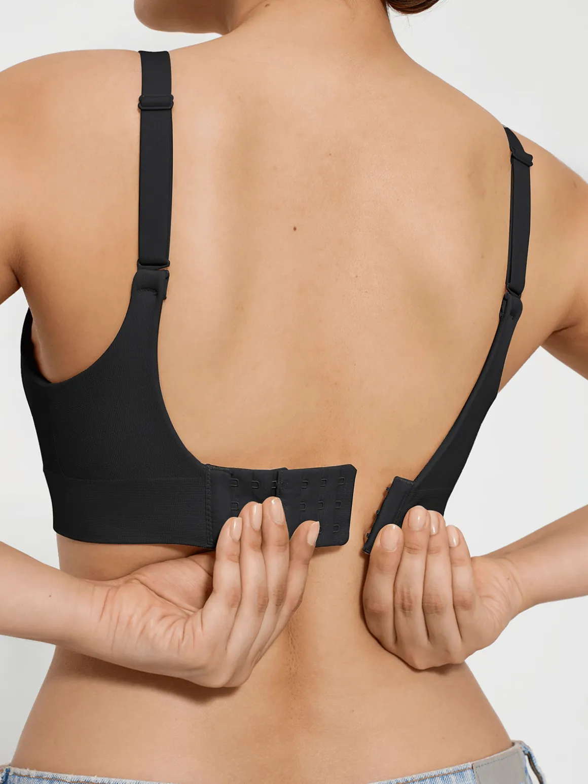 ContourLift™ Seamless Wireless Shaping Push Up Bra