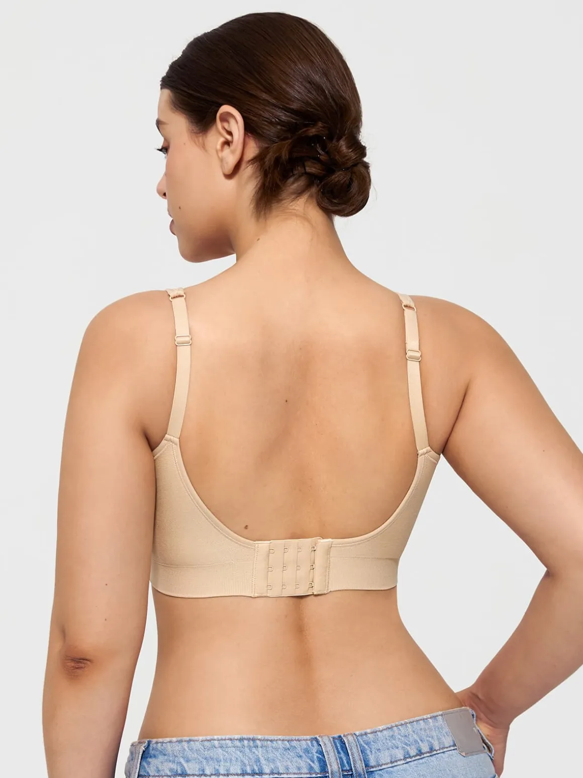 Seamless Adjustable Wide-Strap Underwire-Free Smoothing Bra