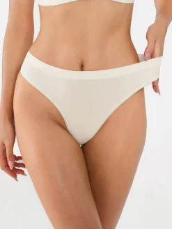 Seamless AirKnit Thong