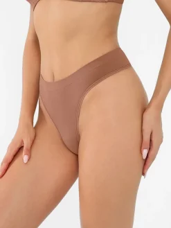 Seamless AirKnit Thong
