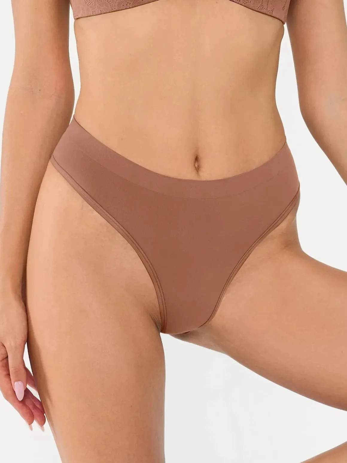 Seamless AirKnit Thong