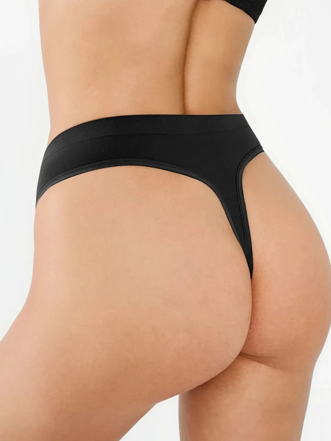 Seamless AirKnit Thong