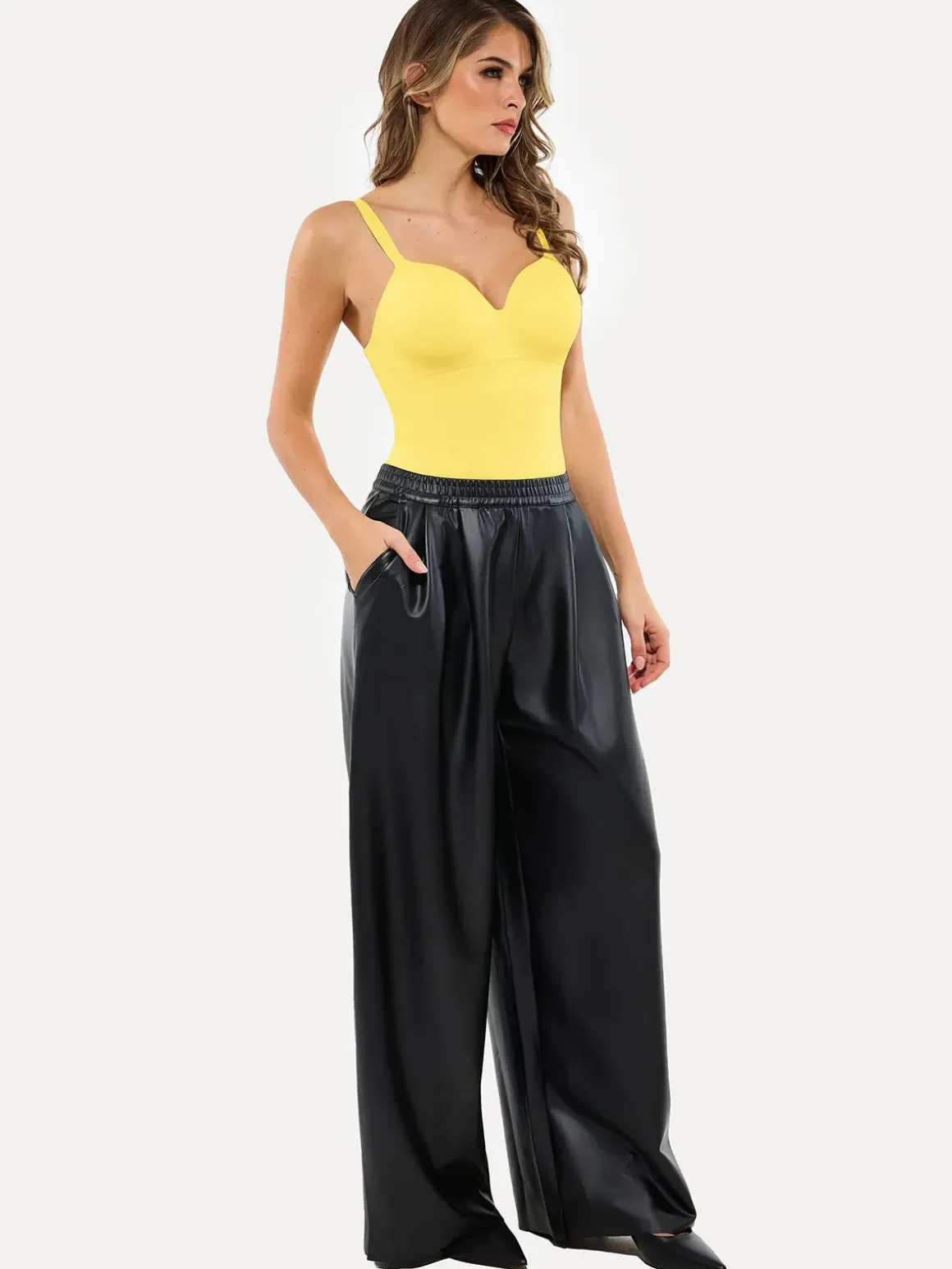Seamless Built-in Bra All-in-One Push-Up Sculpting Cami Top