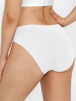 Seamless Solid Mid-Rise Brief