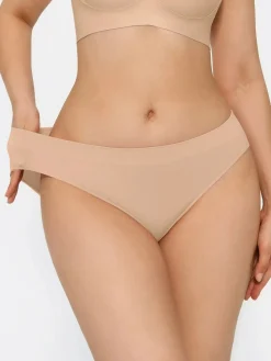 Seamless Solid Mid-Rise Brief