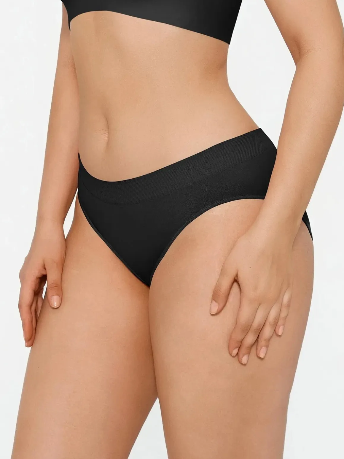 Seamless Solid Mid-Rise Brief