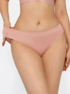 Seamless Solid Mid-Rise Brief