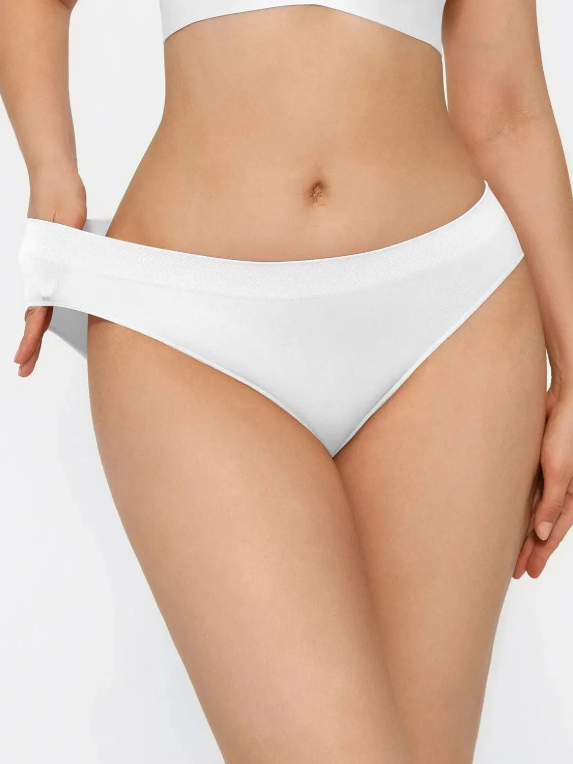Seamless Solid Mid-Rise Brief