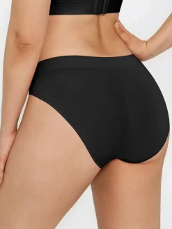 Seamless Solid Mid-Rise Brief