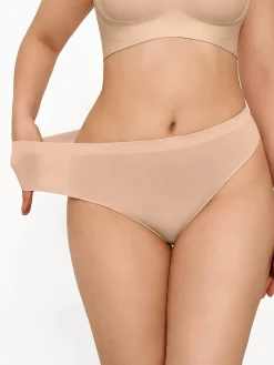 Seamless Solid Mid-Rise Thong Brief