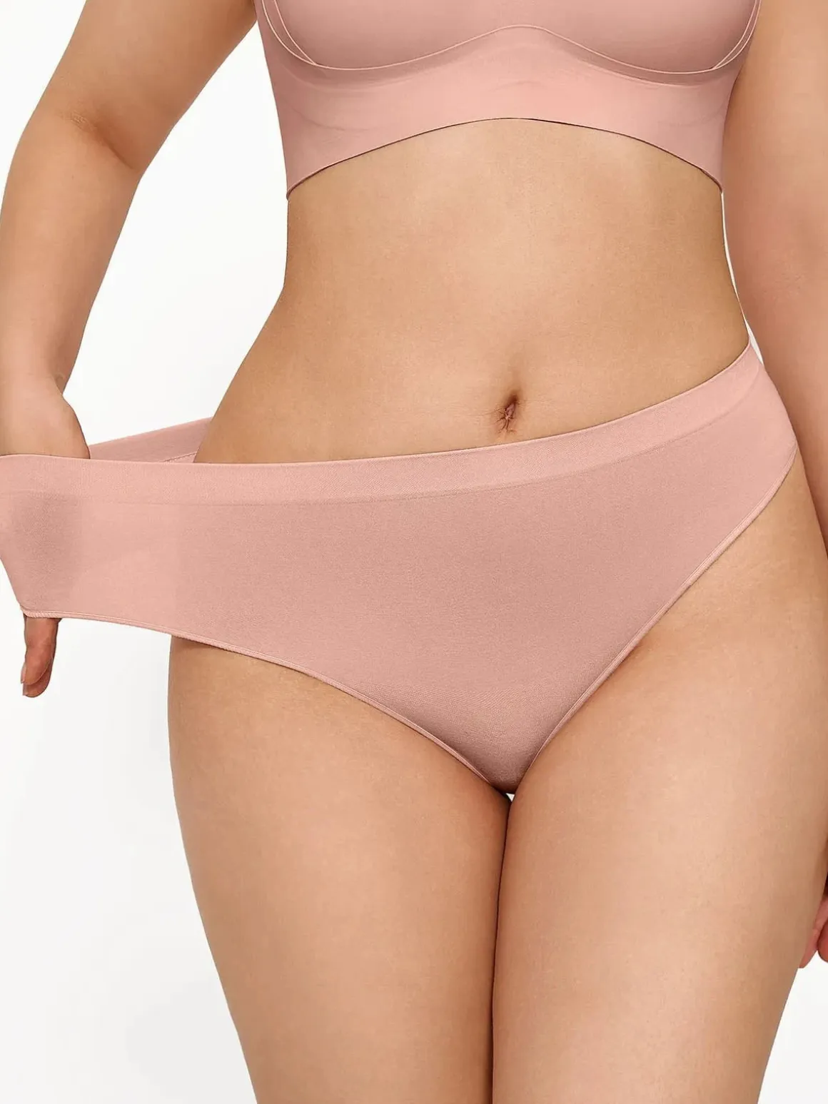 Seamless Solid Mid-Rise Thong Brief