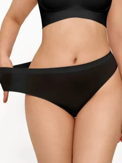 Seamless Solid Mid-Rise Thong Brief